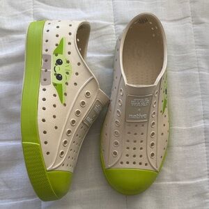 Native Kids Sneakers - Cream and Lime Green